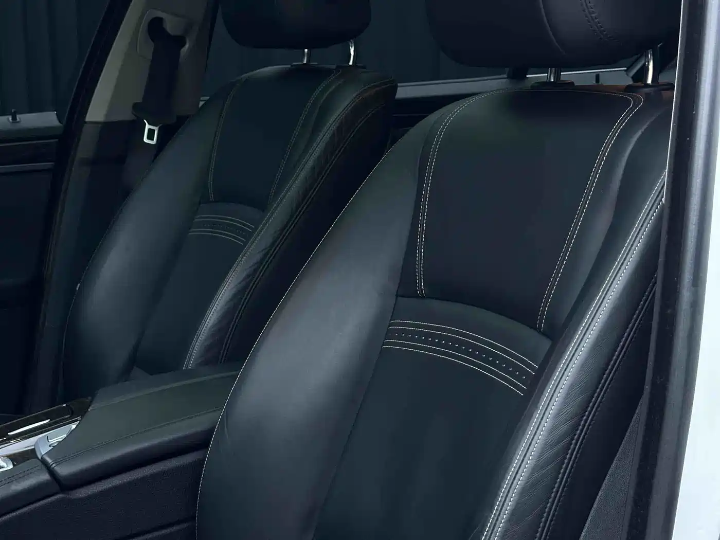 BMW 5 Series 2014 525Li Luxury Design Package фото 14
