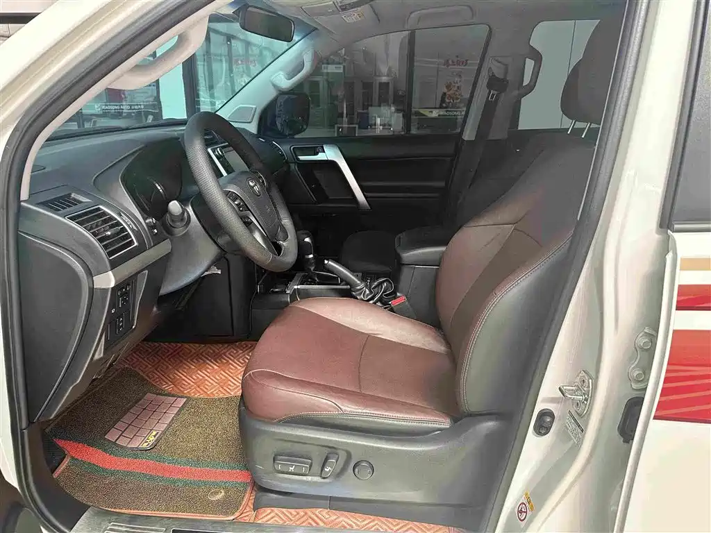 Toyota Prado 2019 2019 3.5L Automatic TX-L Zunxiang Edition with Rear-mounted Spare Tire