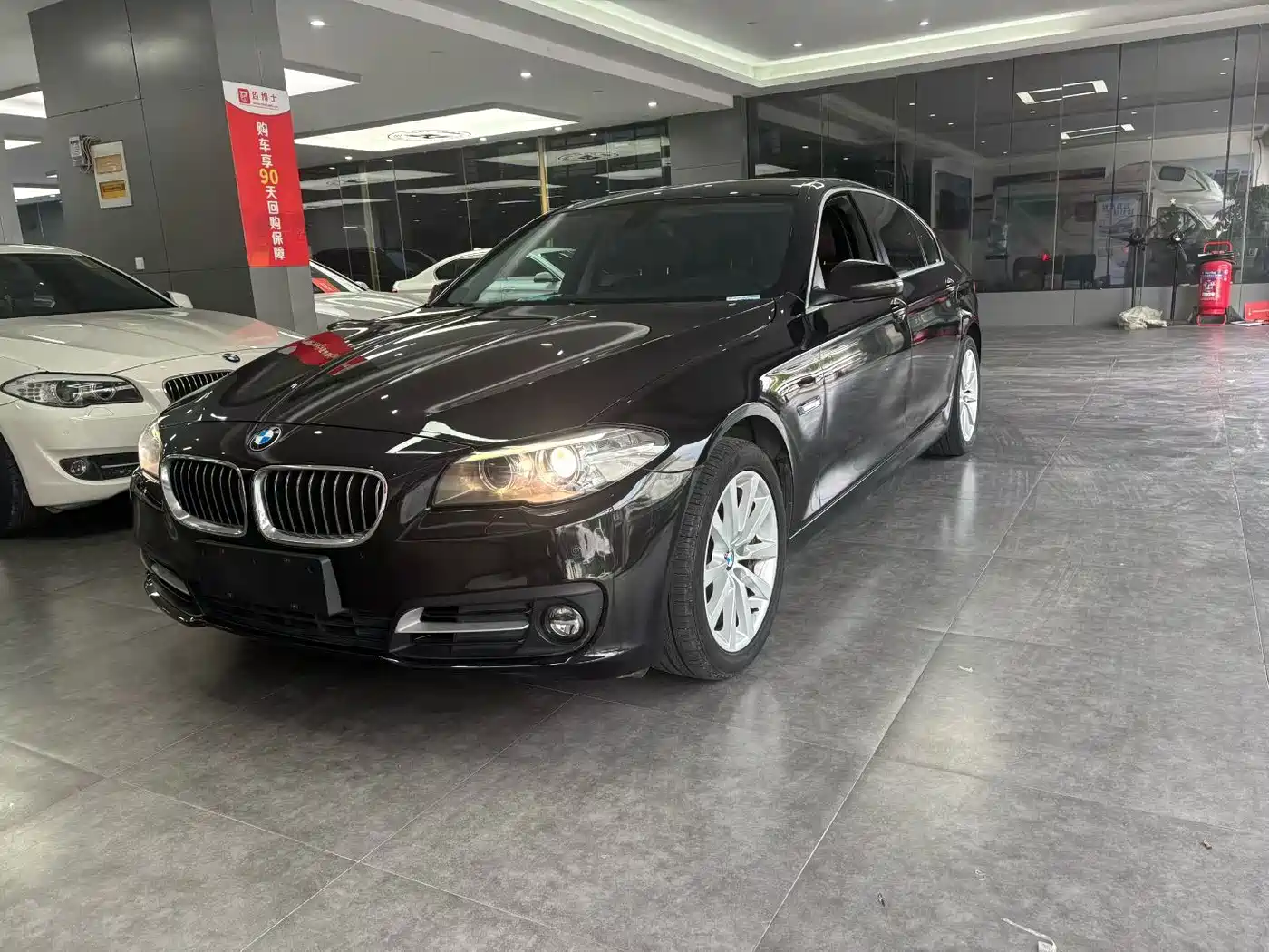 BMW 5 Series 2014 528Li Leading Edition