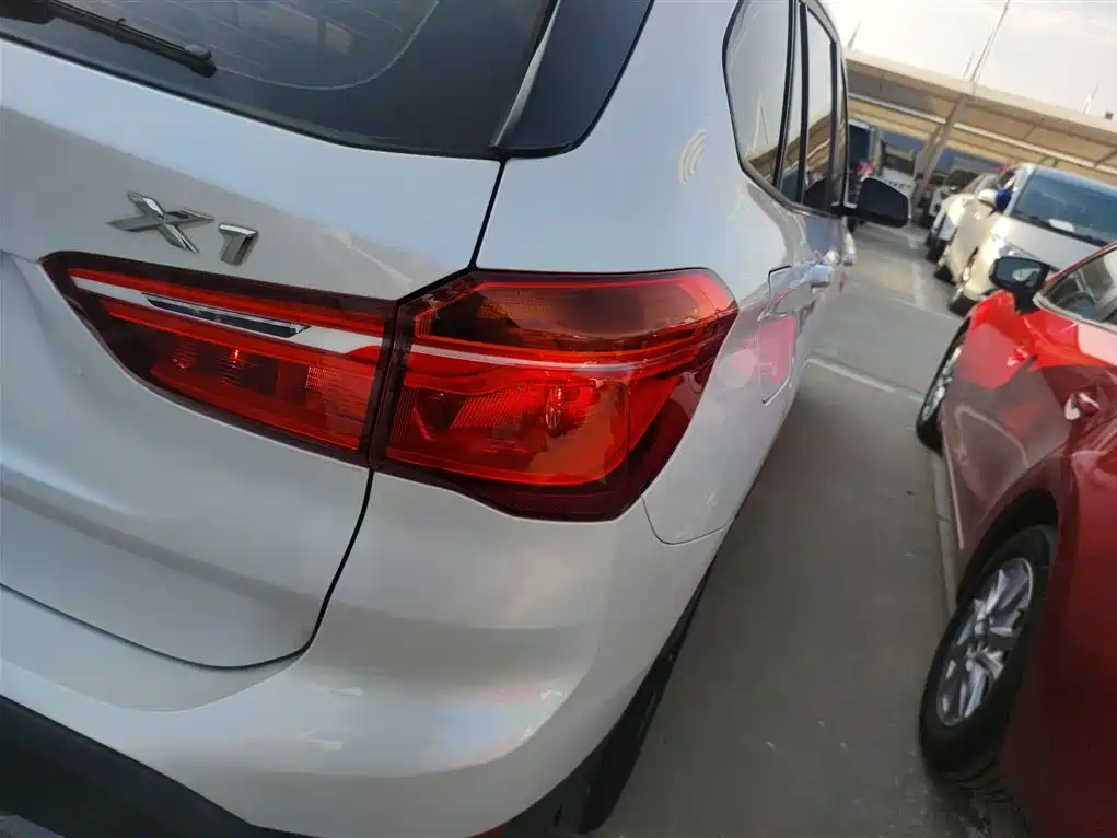 BMW X1 2016 sDrive18Li Fashion Model фото 8