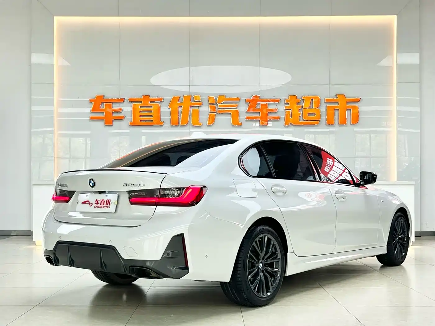 BMW 3 Series 2024 325Li M Sport Shadowline Package фото 5
