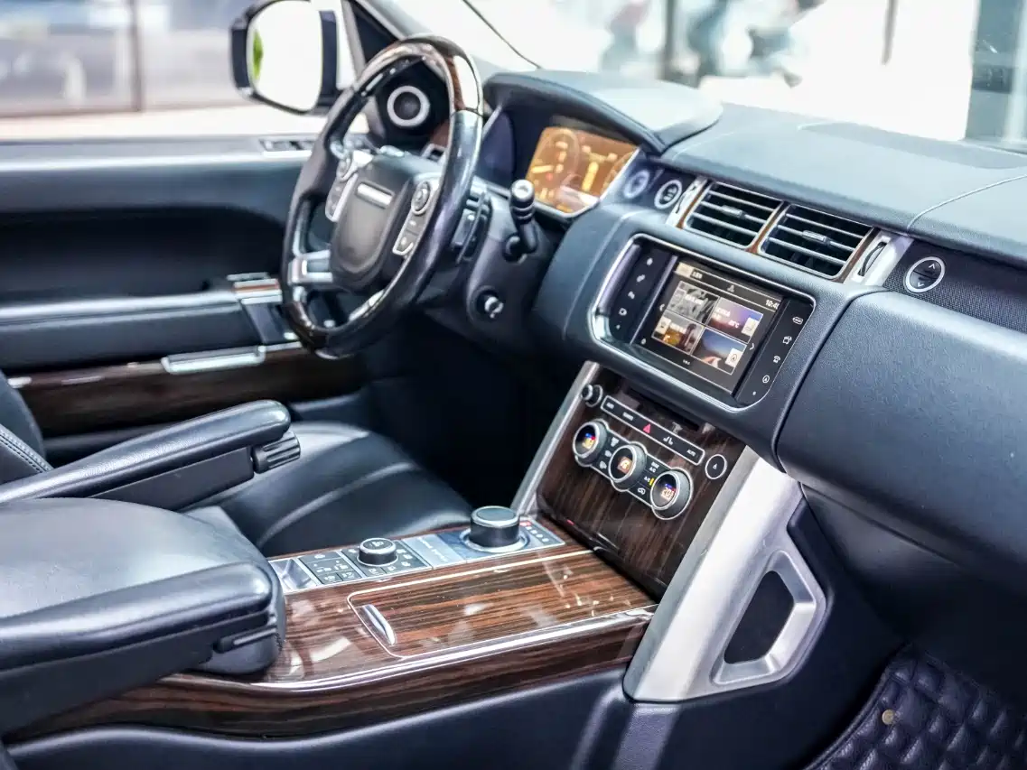 Land Rover Range Rover 2015 3.0 TDV6 Vogue фото 9