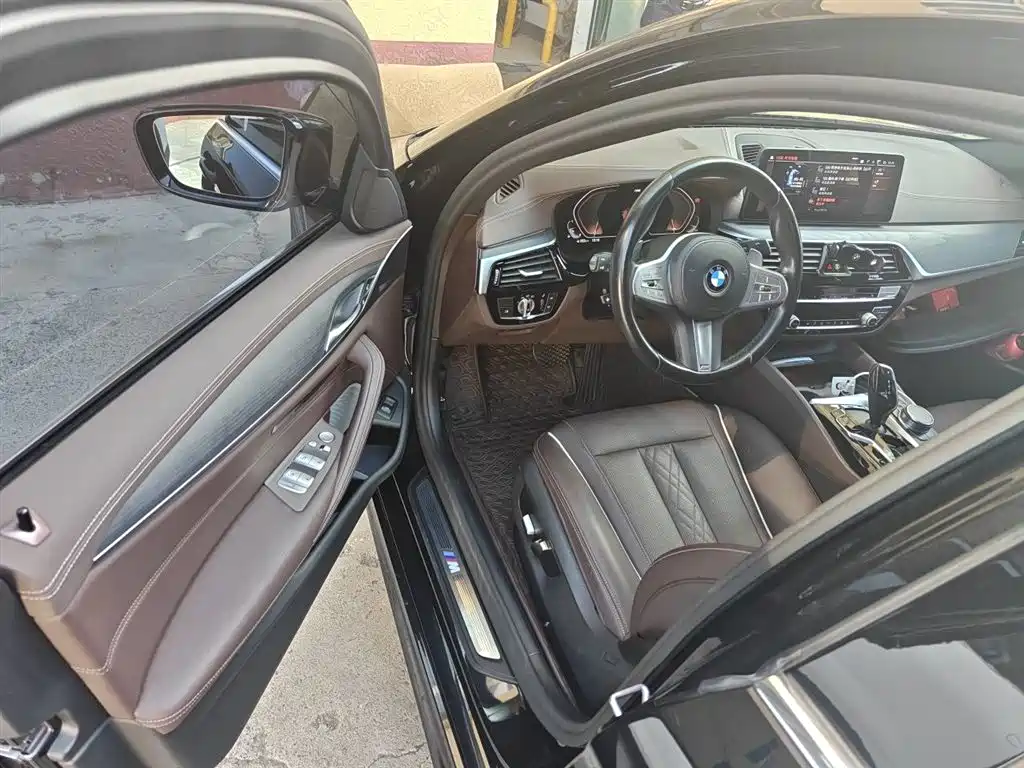 BMW 5 Series 2022 Model Second Facelift 530Li Leading M Sport Package фото 12