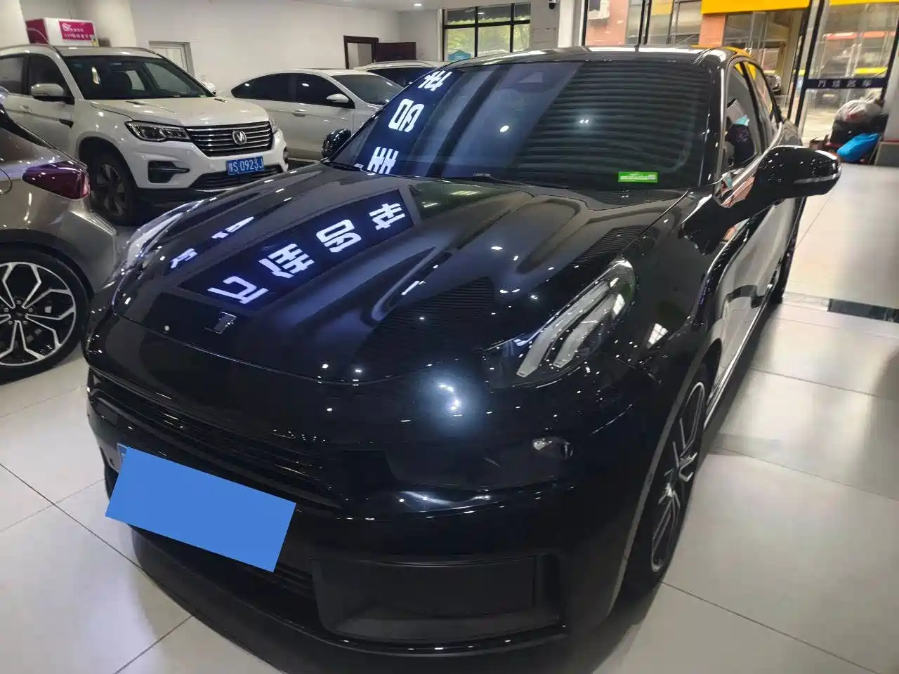Lynk & Co 03 2022 03+ 2.0TD Auto Wind Rider Edition фото 3