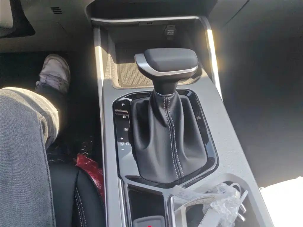 GEELY AUTOMOBILE EMGRAND