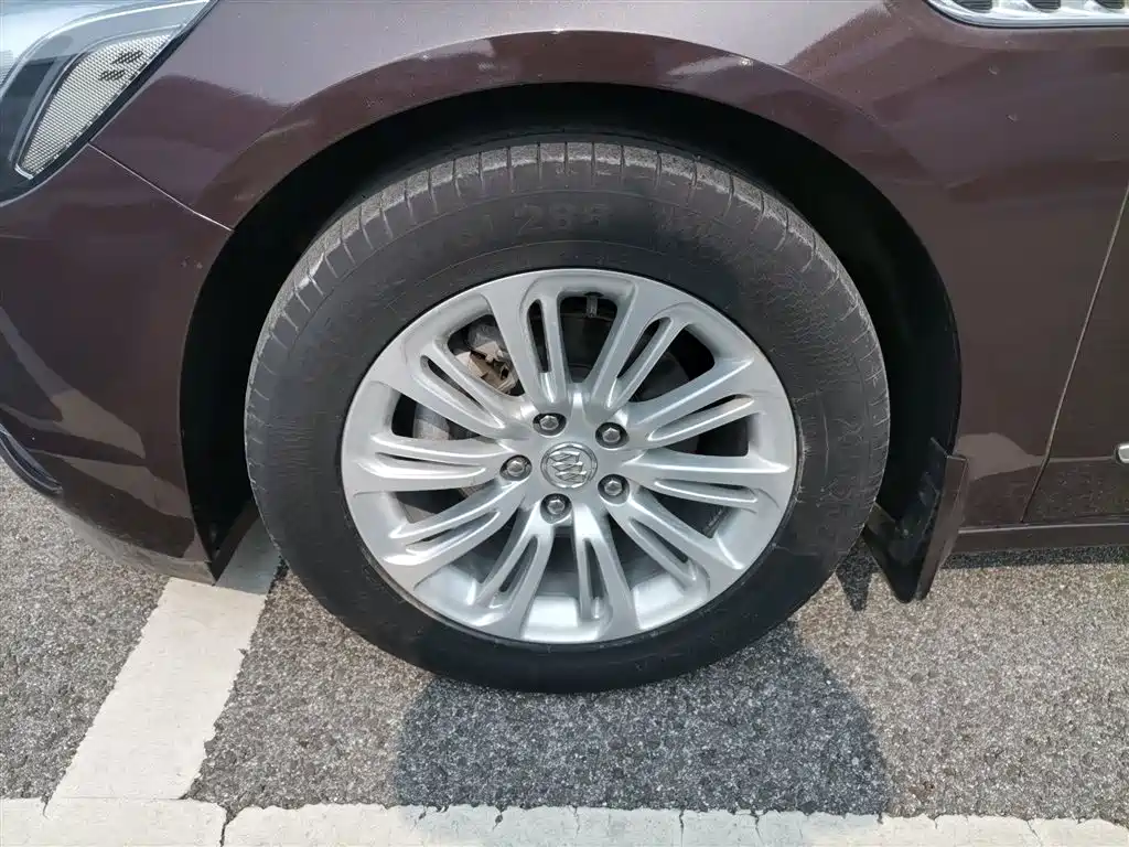 Buick LaCrosse 2016 Facelift 20T Leading фото 25