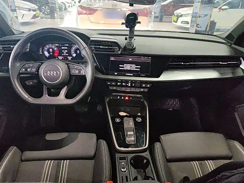 Audi A3 2023 Facelift Sportback 35 TFSI Fashion Sport фото 10