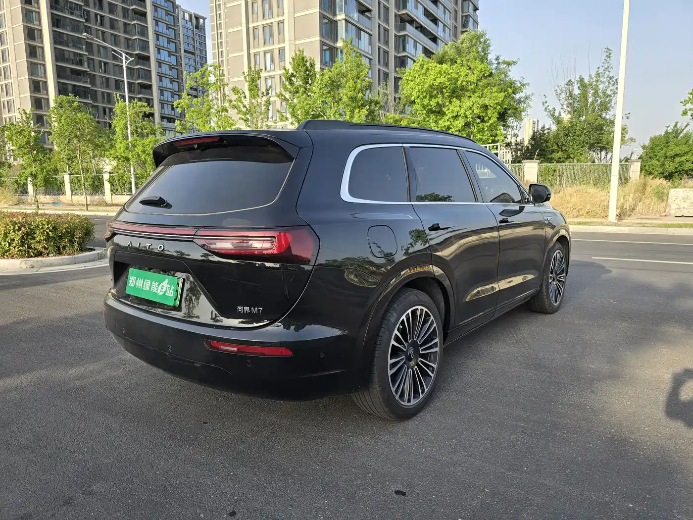 AITO Wenjie AITO M7 2024 1.5T Smart Drive RWD Ultra 5-seater фото 9