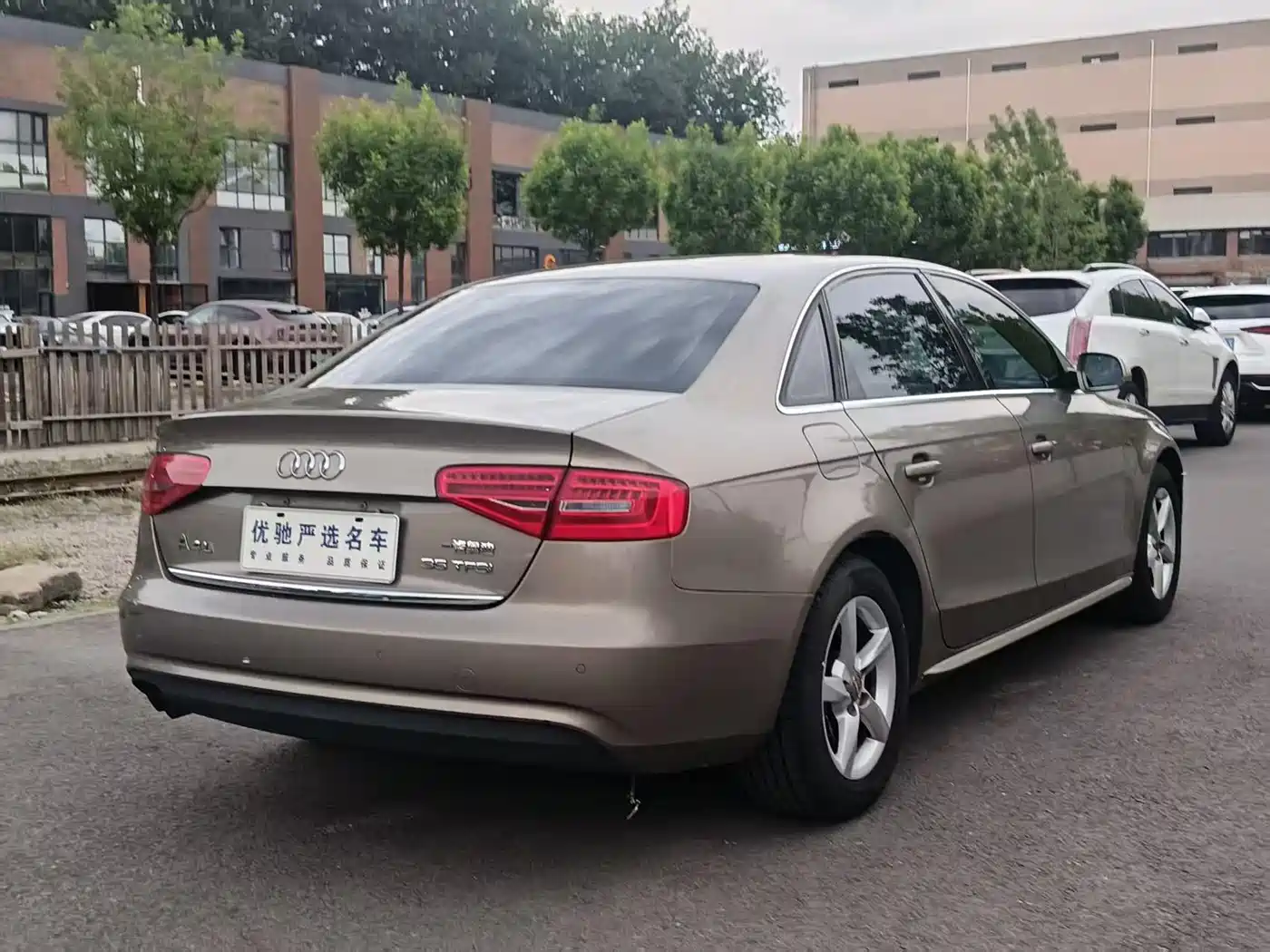 Audi A4L 2013 35 TFSI Automatic Standard фото 26