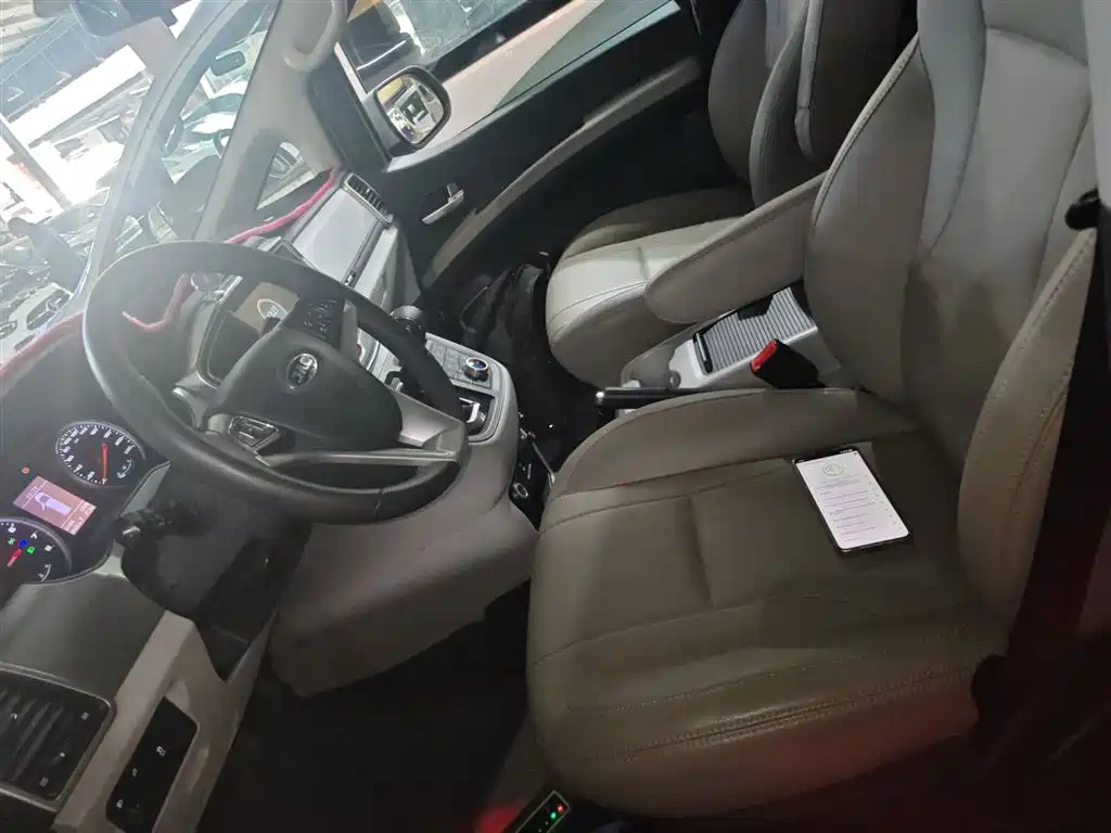 JAC Refine Refine M4 2023 2022 2.0TGDI Auto Business Travel Edition