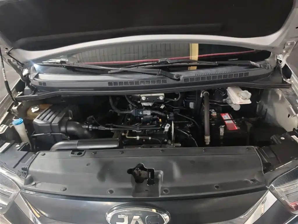 JAC Refine Refine M4 2023 2022 2.0TGDI Auto Business Travel Edition