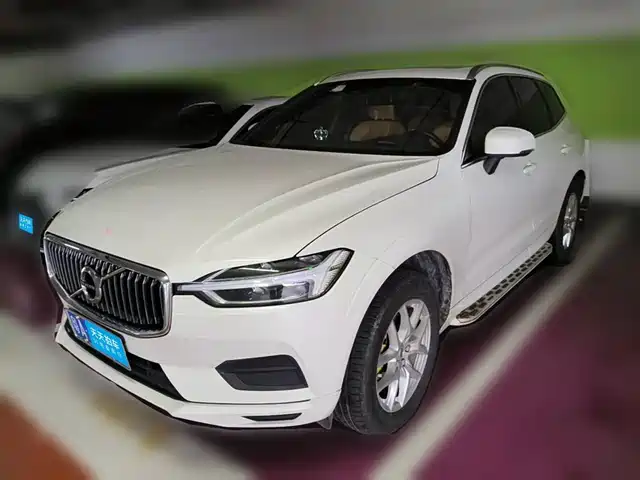 Volvo XC60 2019 T5 4WD Intelligent Ease China VI — фото 1