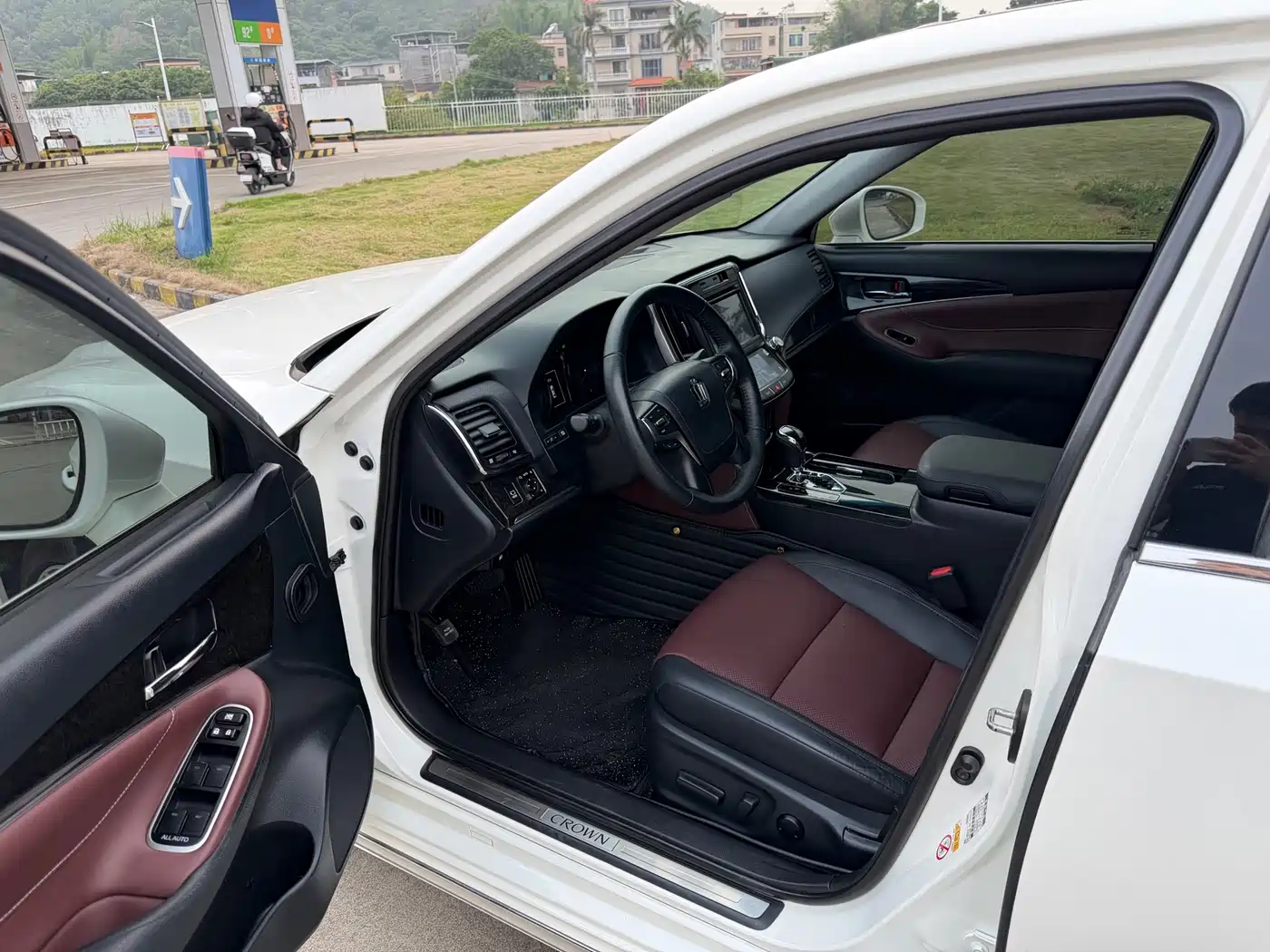 Toyota Crown 2018 2.0T Sport Edition фото 5