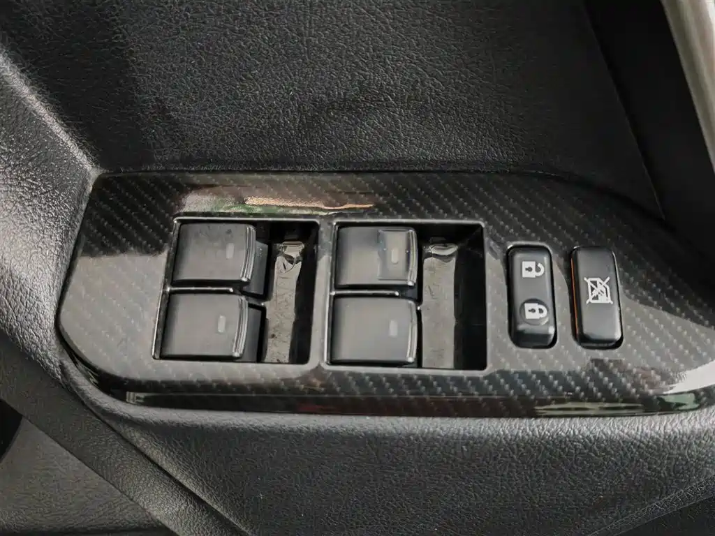 Toyota Prado 2018 3.5L Automatic TX-L Rear-mounted Spare Tire фото 9