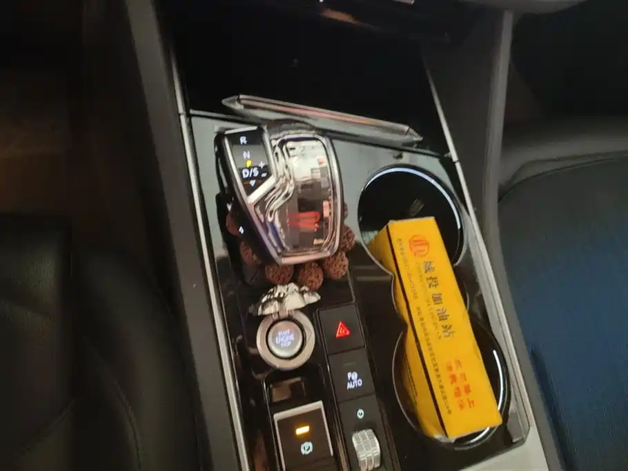 Volkswagen Touareg 2023 3.0TSI R-Line Black Sports Package фото 16