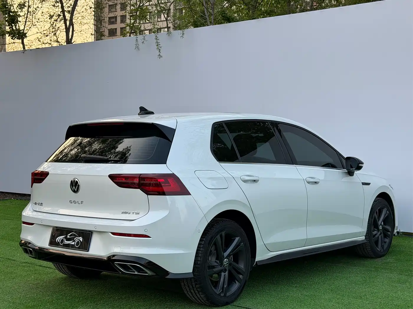 Volkswagen Golf 2023 Facelift 280TSI DSG R-Line фото 9