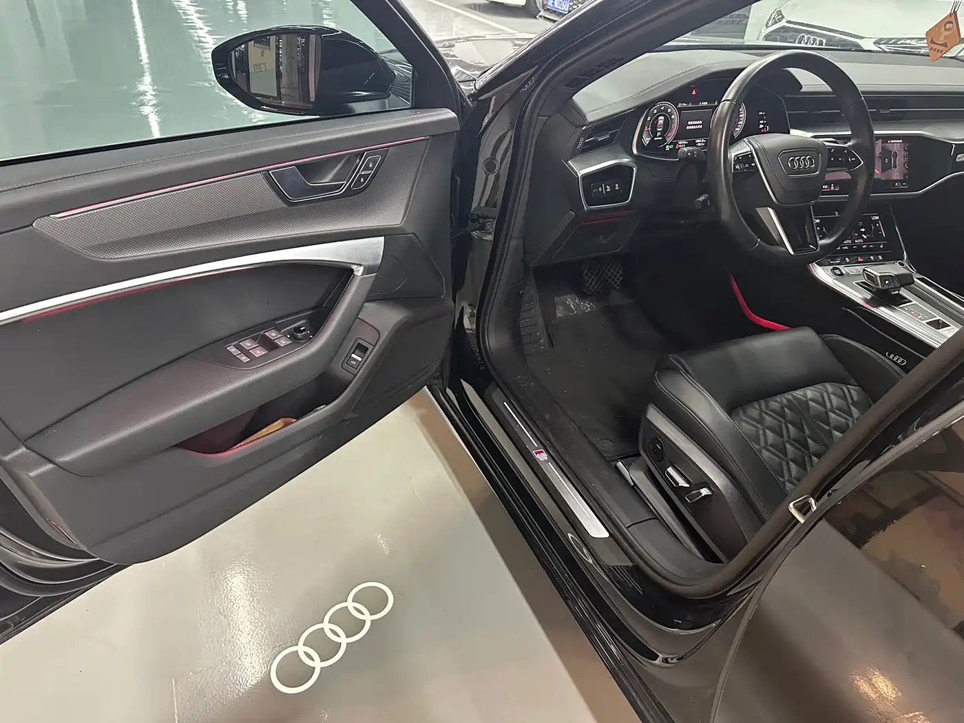 Фото 4 - Audi A6L
