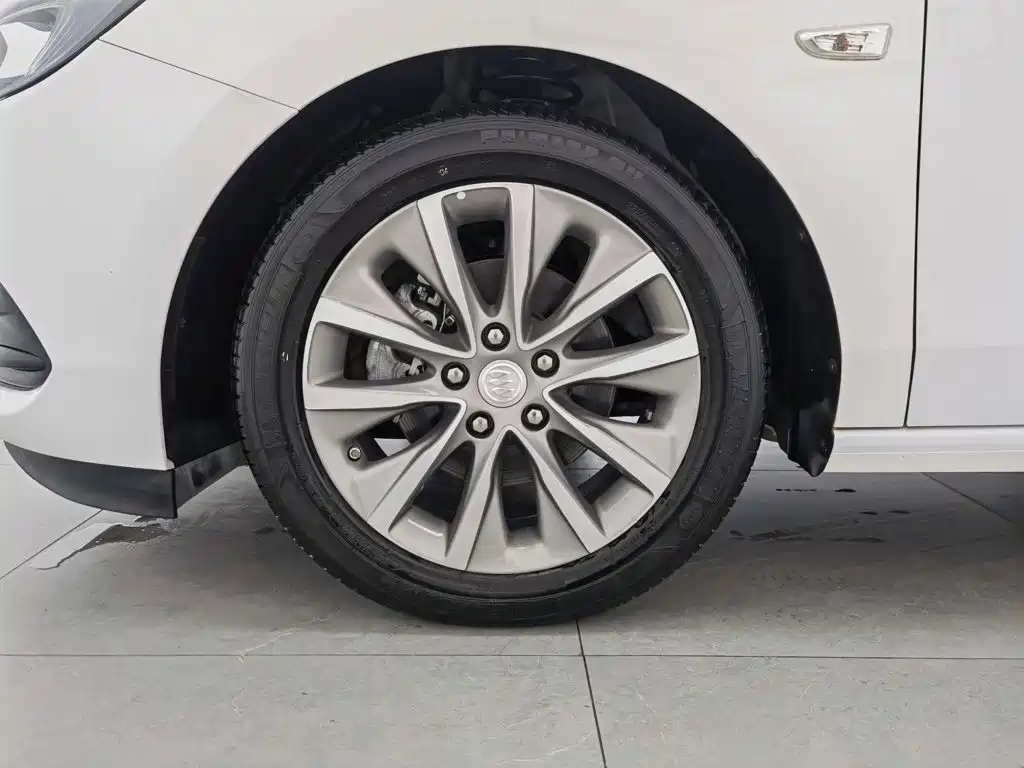 Buick GL6 2023 2021 323T Mild Hybrid Connected Luxury