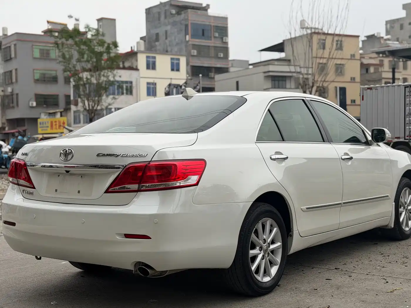 Toyota Camry 2013 200G Classic Luxury Edition фото 18