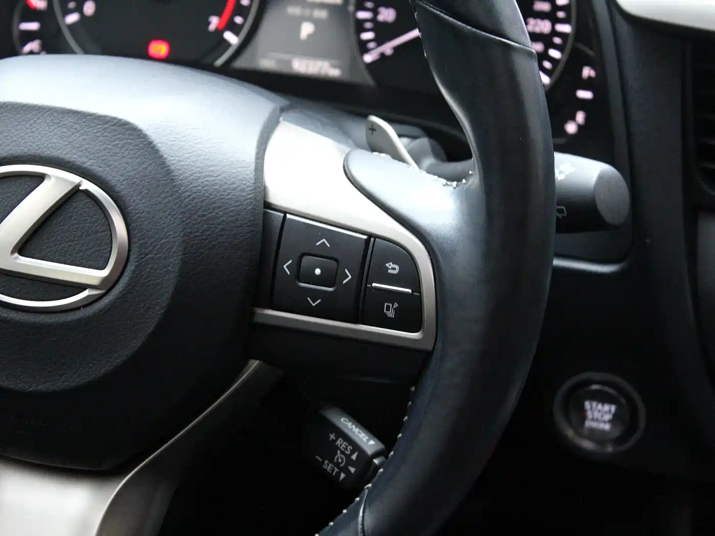 Lexus RX 2020 Facelift 300 2WD Elite Edition фото 11