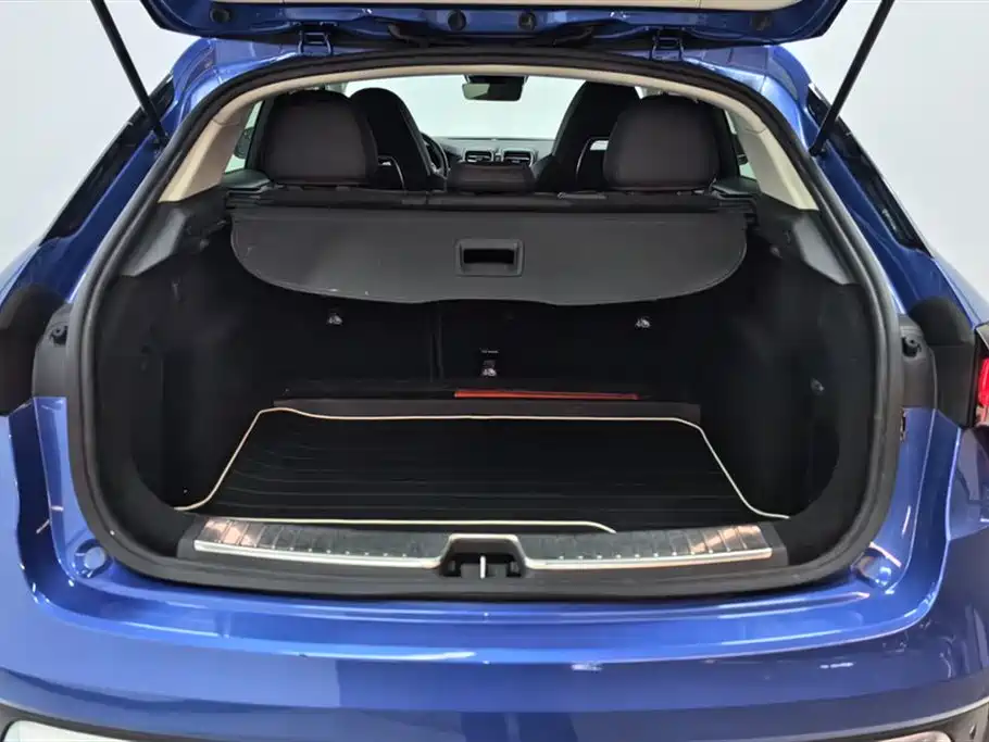 Lynk & Co 02 2019 High Energy Edition 2.0T Automatic 2WD Power Pro China VI фото 4