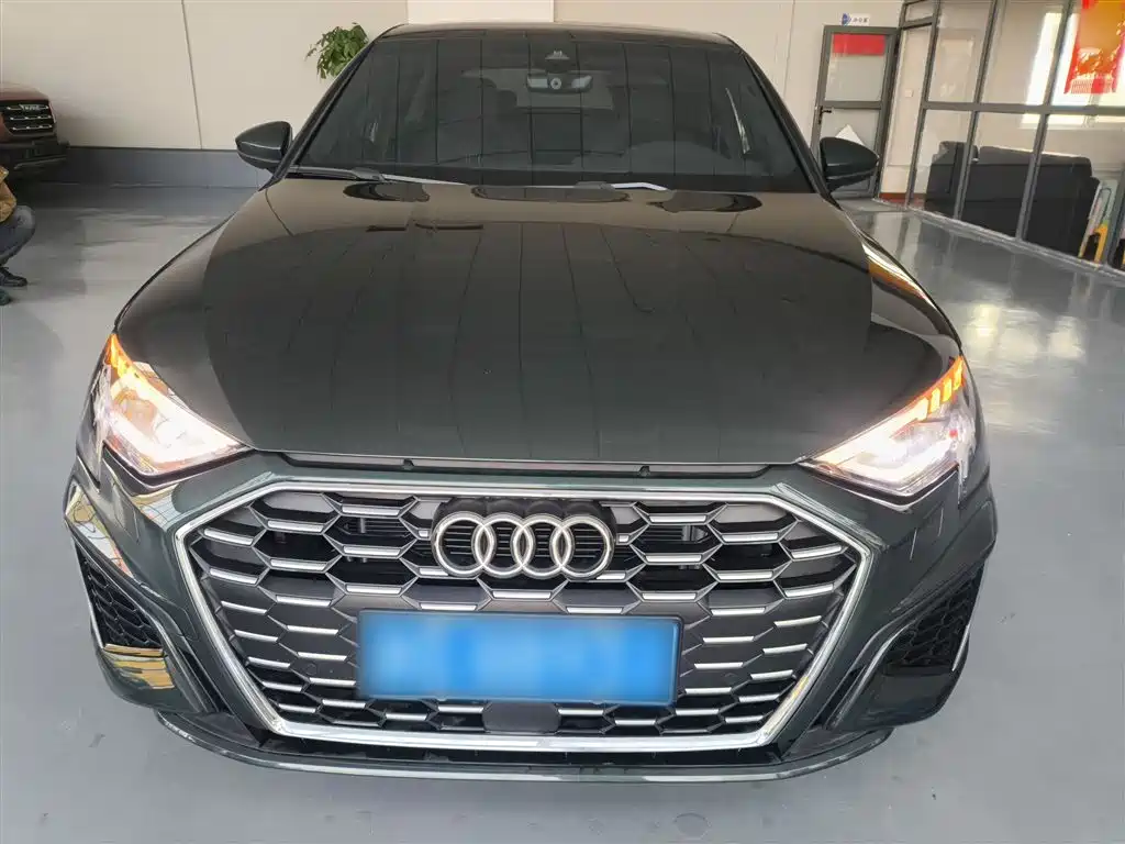 Audi A3 2024 Model A3L Limousine 35 TFSI Fashion Sport фото 3