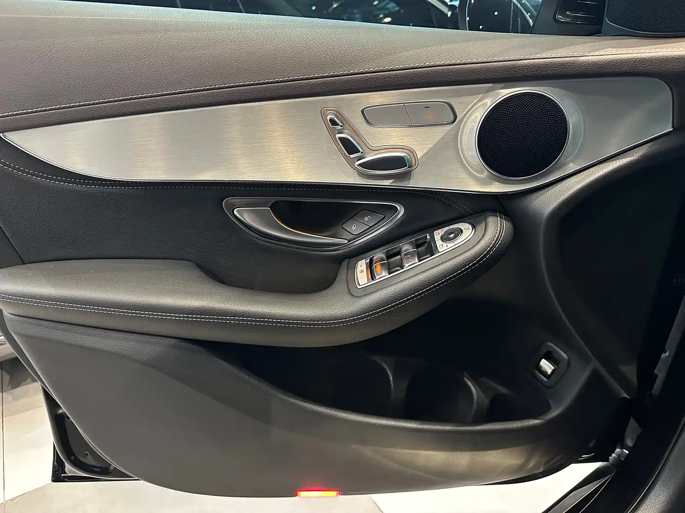 Mercedes-Benz GLC 2020 GLC 260 L 4MATIC Dynamic фото 16