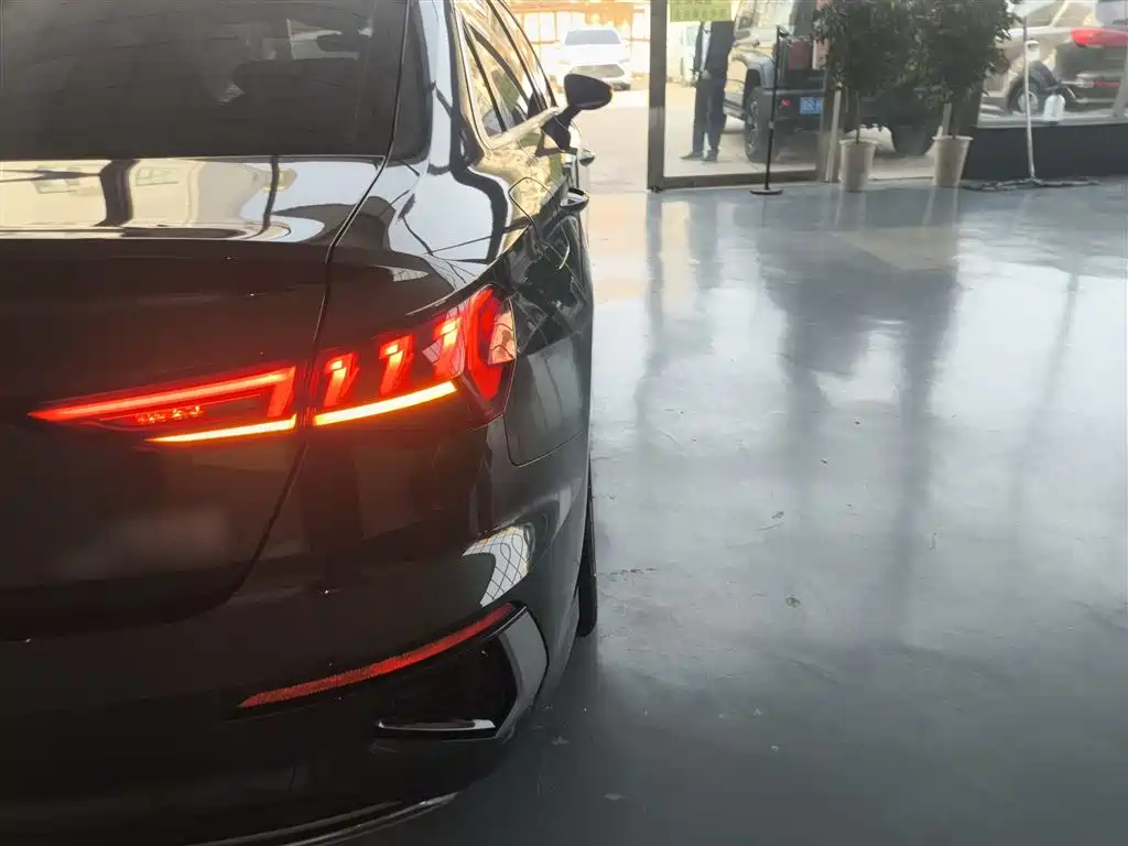 Audi A3 2024 Model A3L Limousine 35 TFSI Fashion Sport фото 8