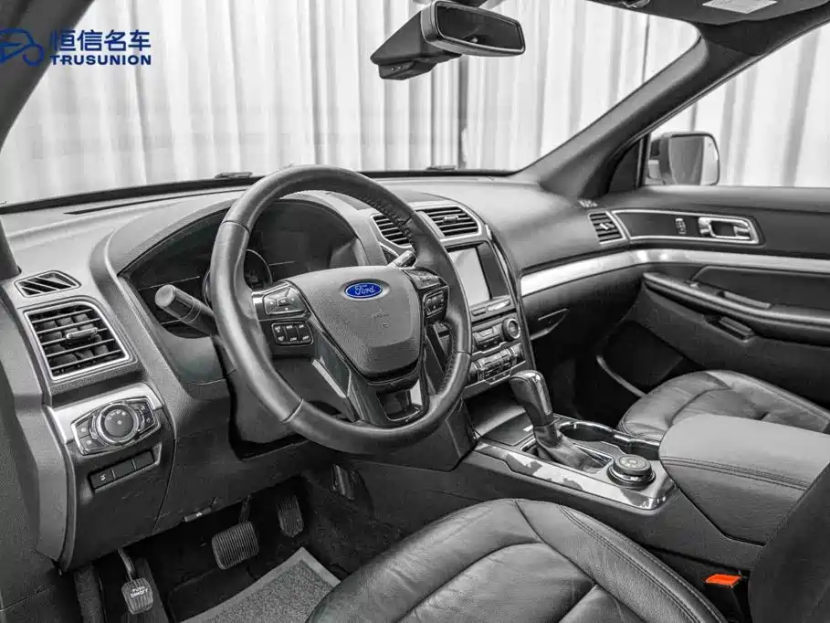 Ford Explorer (Import) 2018 2017 2.3T Trend Edition