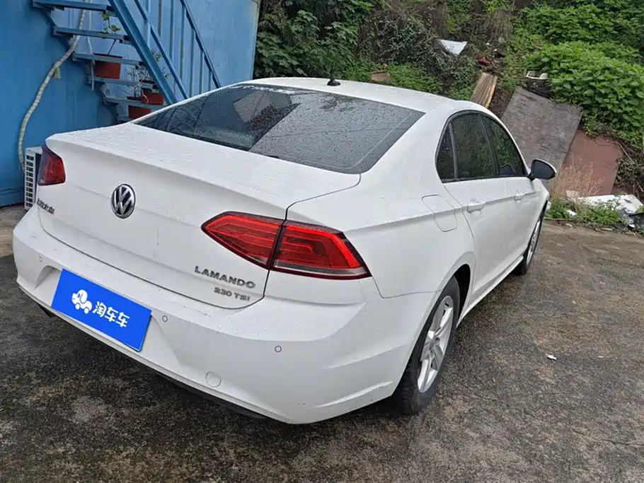 Volkswagen Lamando 2018 230TSI DSG Trend Edition фото 3