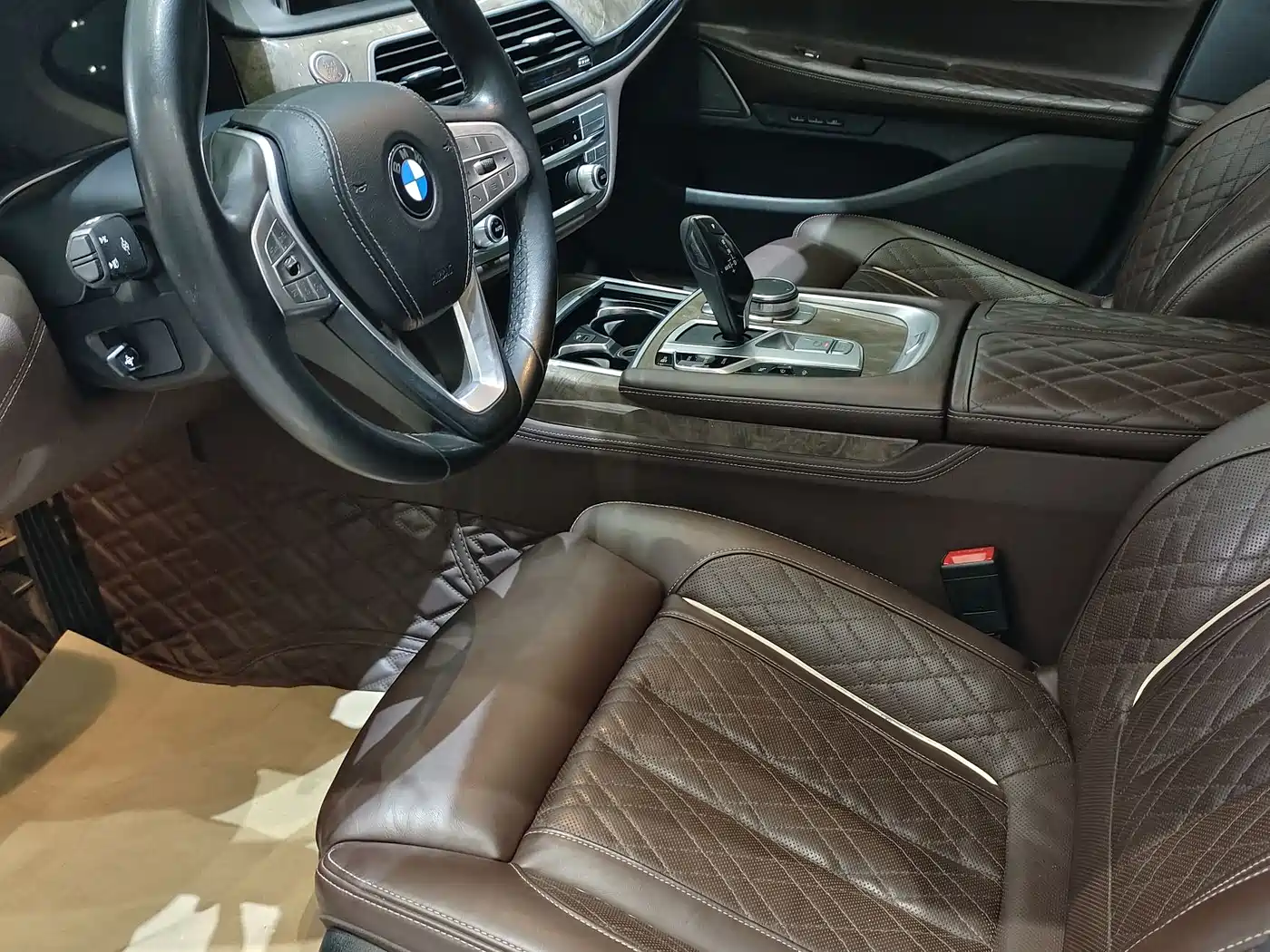 BMW 7 SERIES