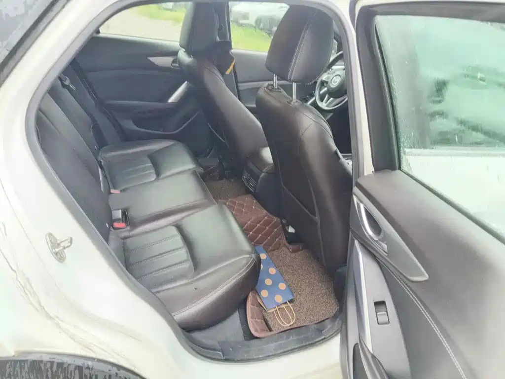 Mazda CX-4 2016 2016 2.5L AWD Sky Passion Edition