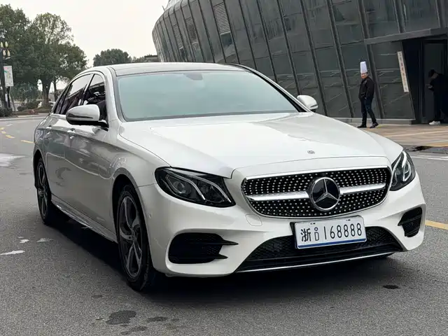 Mercedes-Benz E-Class 2019 Facelift E 300 L Sport Fashion — фото 3