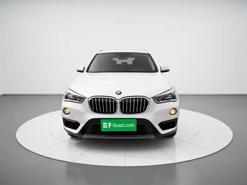BMW X1 2019 sDrive20Li Leading Model фото 3
