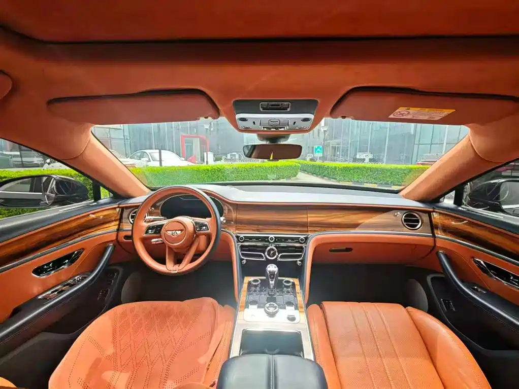 BENTLEY FLYING SPUR PLUG IN HYBRID