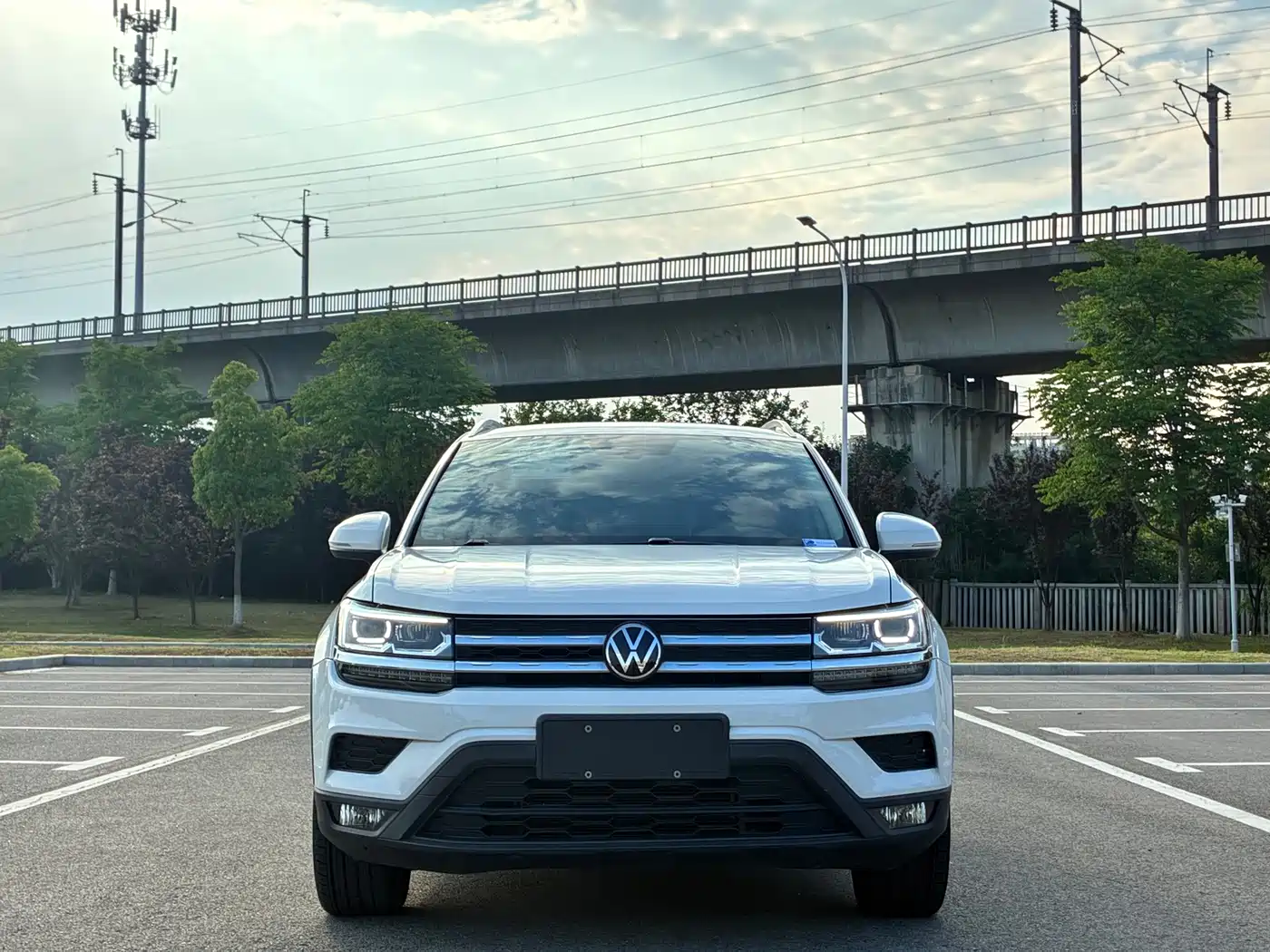 Volkswagen Tharu 2021 Model 280TSI 2WD Luxury Edition фото 2