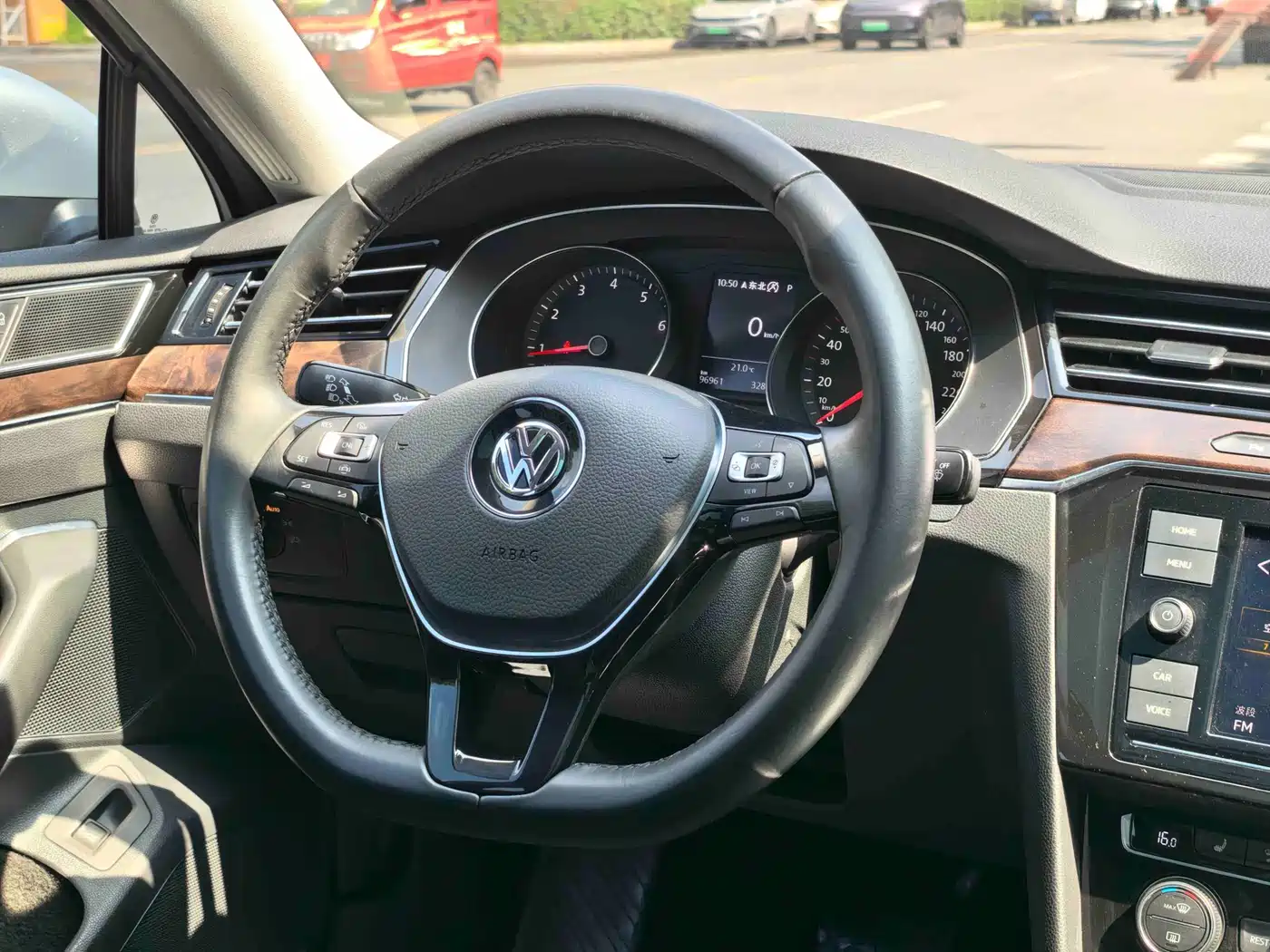 Volkswagen Magotan 2019 330TSI DSG Luxury China V фото 9