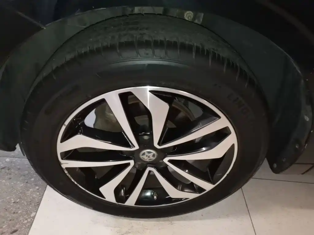 Venucia T90 2018 2017 2.0L CVT Smart Edition