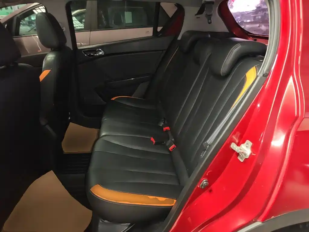 Baojun 310 2016 2016 1.2L Manual Luxury Type