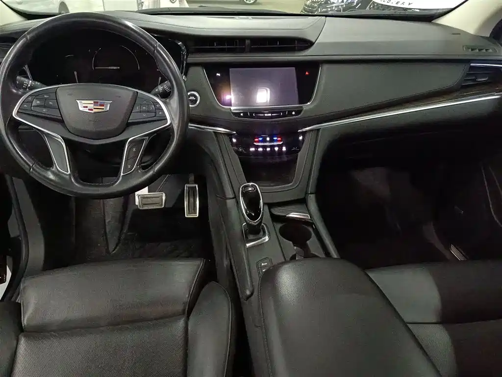 Cadillac XT5 2016 28T AWD Luxury Model фото 3