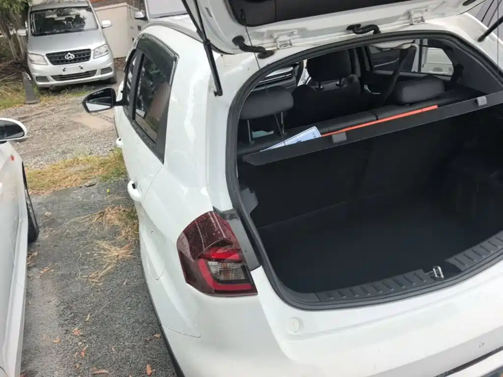 Geely Vision X3 2022 2021 PRO 1.5L CVT Premium