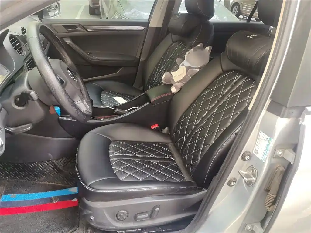 Volkswagen Jetta 2015 Quality Edition 1.4L Manual Fashion фото 7