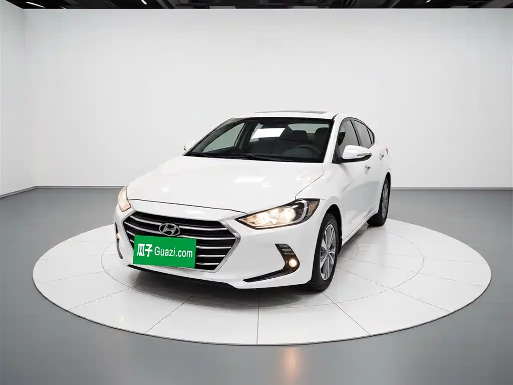 Hyundai Elantra 2016 1.6L Manual Smart & Vibrant Model