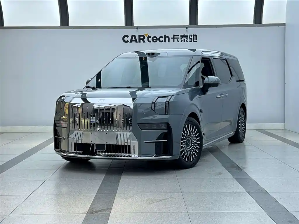  ZEEKR Zeekr 009 2024 6-seat Executive AWD 108kWh