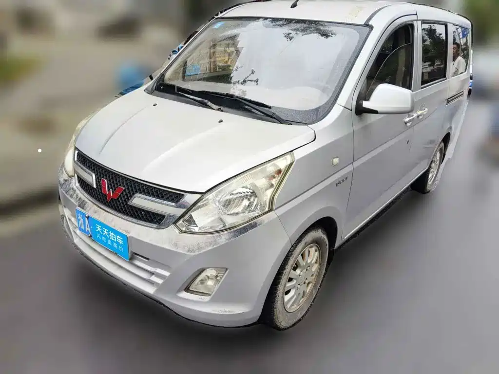 Wuling Motors Wuling Rongguang V 2017 2016 1.5L Standard