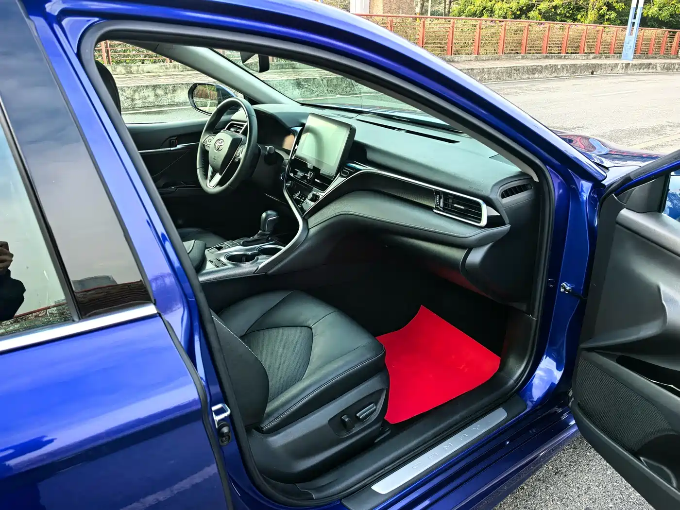 Toyota Camry 2021 Hybrid 2.5HS Fashion Edition фото 23