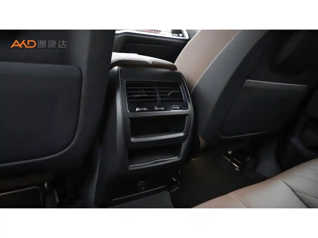 BMW X6 2023 xDrive30i M Sport Package фото 9