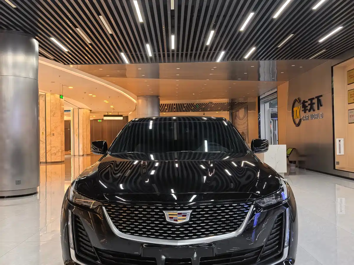 CADILLAC CT5