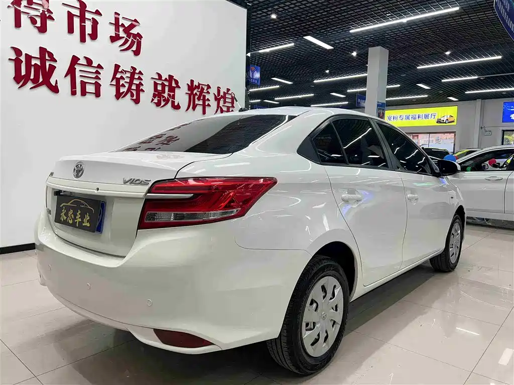 TOYOTA VIOS