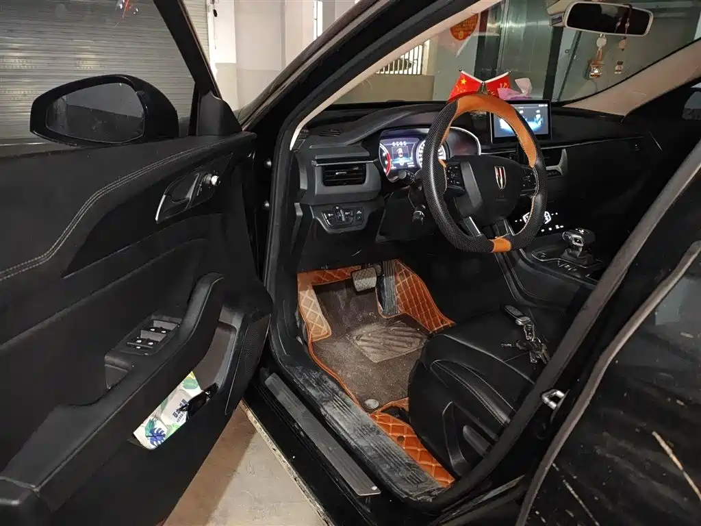 Hongqi H5 2022 Classic 1.5T DCT Flag Rhythm Edition фото 14